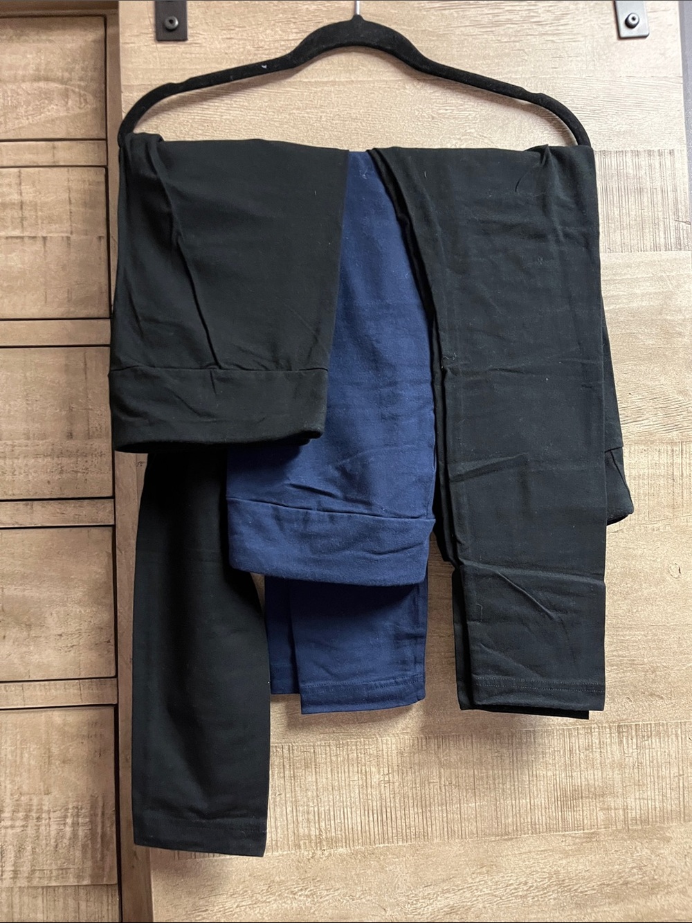 Bundle of women’s leggings